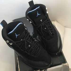 Air Jordan 12 Retro nubuck sz 8.5